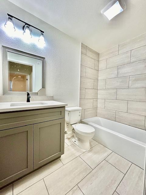 Foto principal - 5903 Cougar Dr