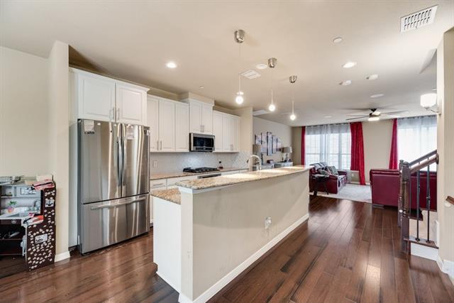 Foto del edificio - 3895 Asbury Ln