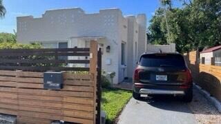 Building Photo - 1074 NW 49th St