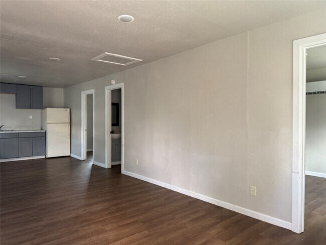 Building Photo - 8510 Safeguard St
