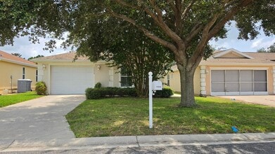 Building Photo - 12415 NE 52nd Loop