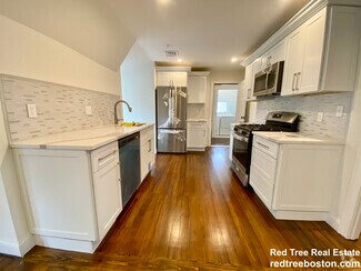 Building Photo - 19 Bellevue St