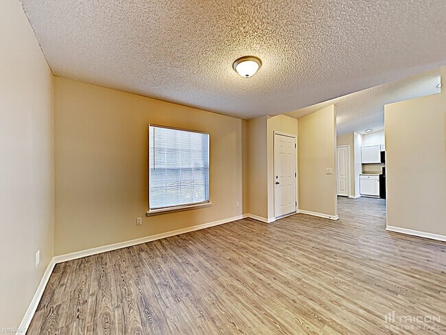 Building Photo - 1582 Marble Lake Dr