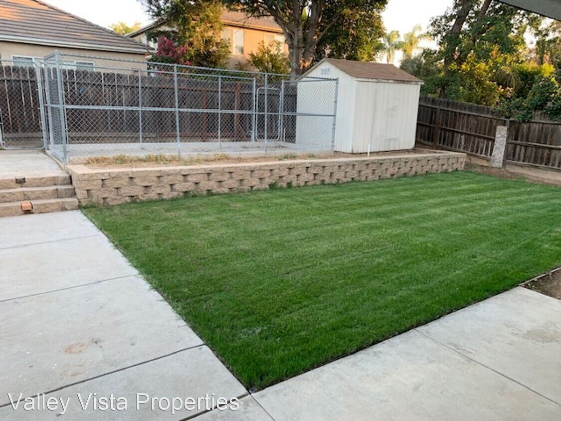 Building Photo - 4 br, 2 bath House - 2612 E Pryor Drive