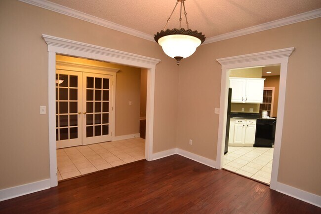 Foto del edificio - Single Family Home in Richmond Hill 4BR/3Bath