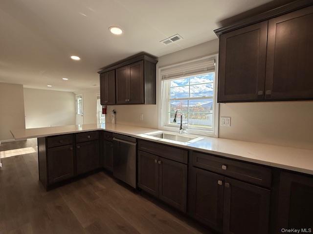 Building Photo - 135 Cooper Rd