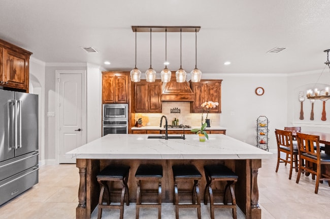 Photo - 2812 Waverley Dr House