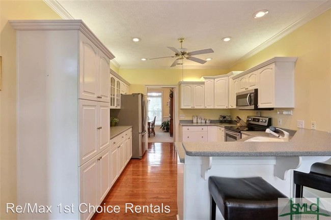 Building Photo - 4 br, 3 bath House - 320 Merion Road