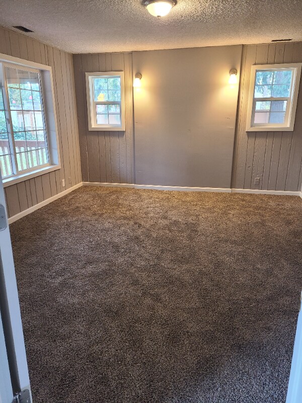 Building Photo - 4800 SW 160th Ave