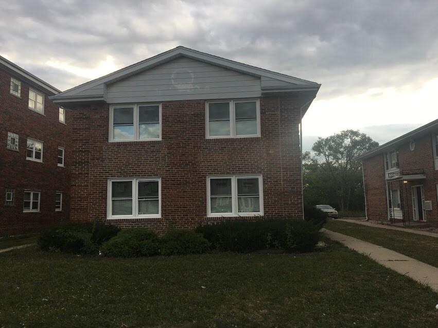 Primary Photo - 15242 Chicago Rd