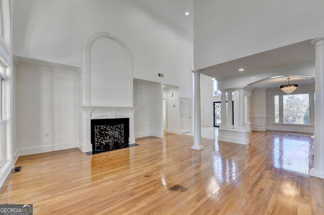 Building Photo - 7970 St Marlo Country Club Pkwy