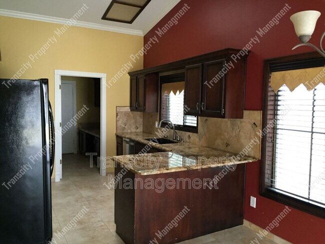 Foto del edificio - 5118 E Adobe St