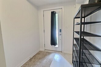 Building Photo - 51 Sparrow Ave
