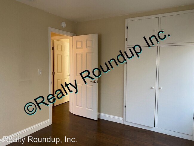 Foto del edificio - 3 br, 1 bath House - 61 W Essex St