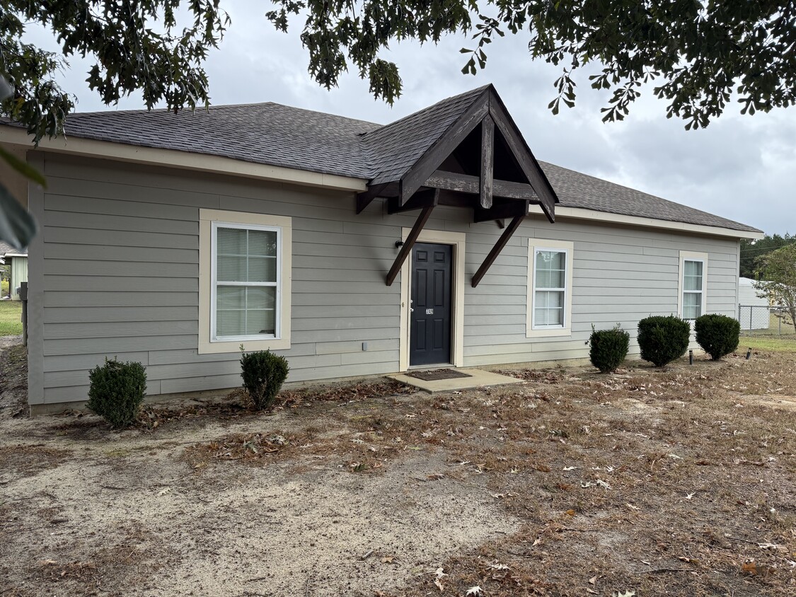 Primary Photo - 749 Old Toomsboro Rd
