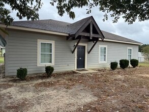 Building Photo - 749 Old Toomsboro Rd