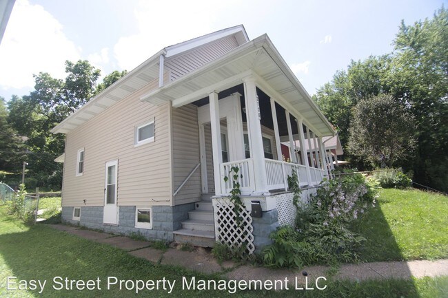 Foto del edificio - 3 br, 1 bath House - 2728 8 1/2 Ave