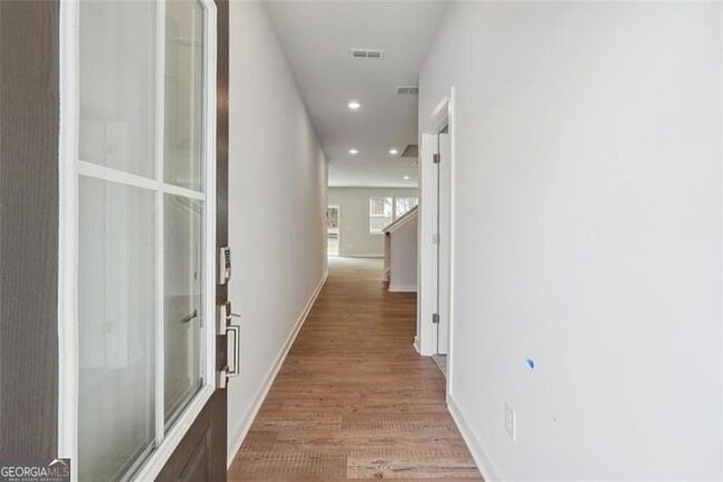 Building Photo - 737 Ruddy Dr