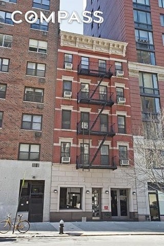 Building Photo - 88 East End Ave