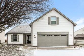 Building Photo - 1120 Central Park Blvd N