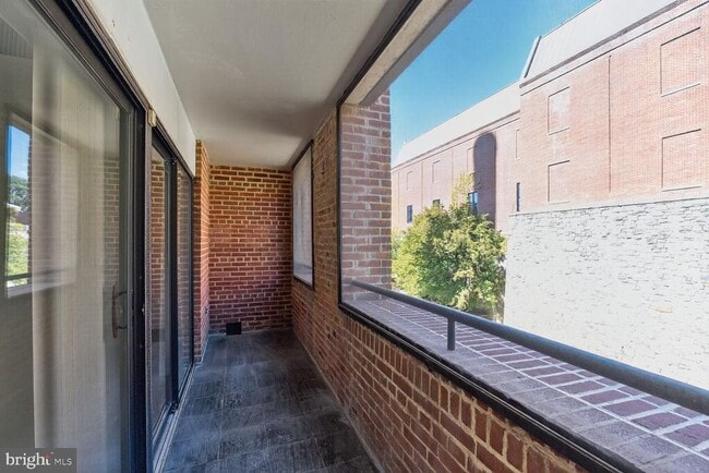 Foto del edificio - 3225 Grace St NW