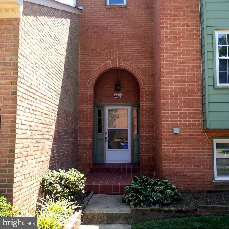 Primary Photo - 2003 Hopewood Dr