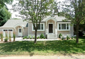 Building Photo - 8 Lawson Dr