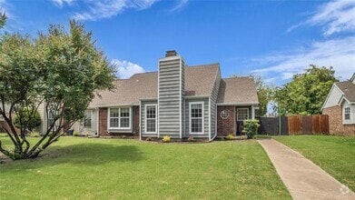 Building Photo - 1407 Broadmoor Dr