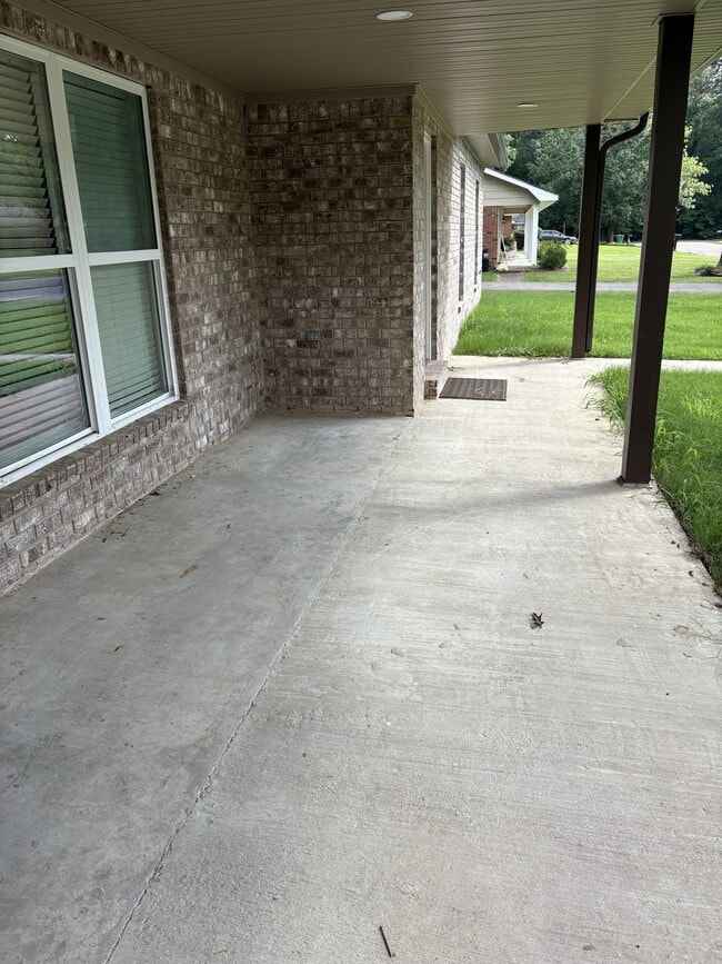 Building Photo - 74 Azalea Dr