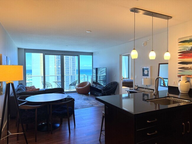 Building Photo - Waihonua - Two Bedroom, Two Bath, One Park...