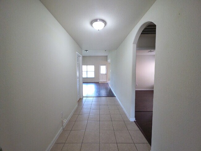 Foto del edificio - **CUTE 3 Bedroom Home, Move-in Ready**