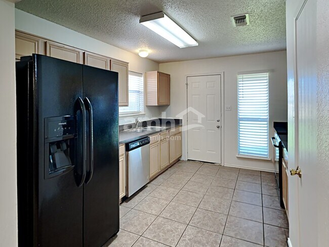 Foto del edificio - 7321 Avington Way