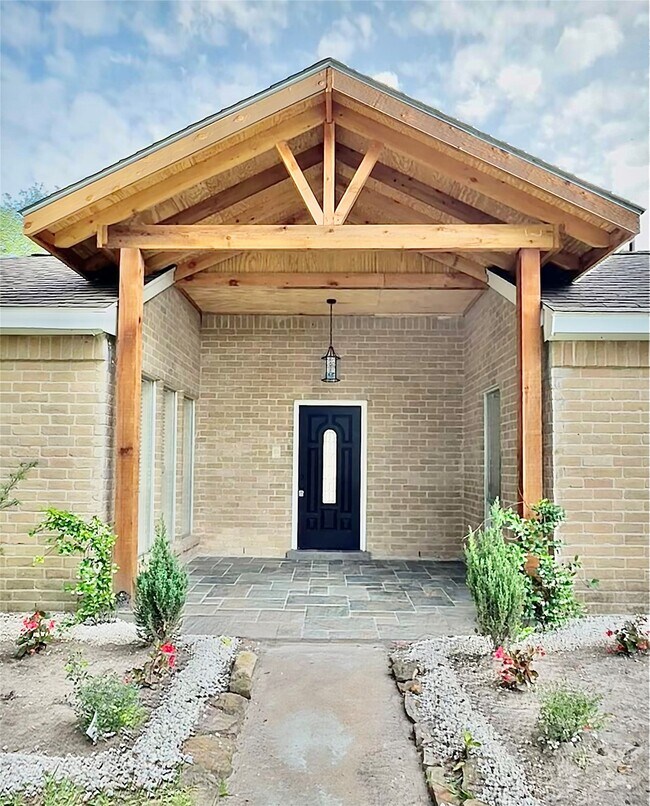 Foto del edificio - 14307 Piping Rock Ln