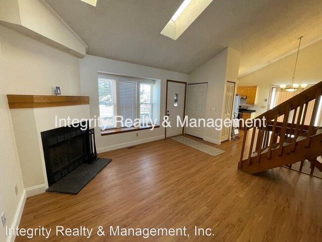 Building Photo - 3 br, 1.5 bath House - 7777 S Steele St