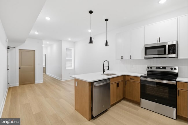 Building Photo - 2223 N 22nd St