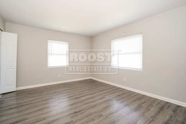 Building Photo - 108 Columbian Ave