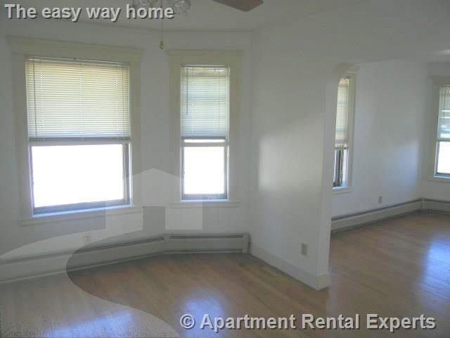 Building Photo - 79 Clarendon Ave