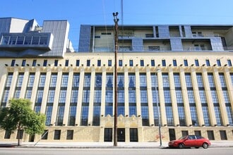 Building Photo - 200 N San Fernando Rd