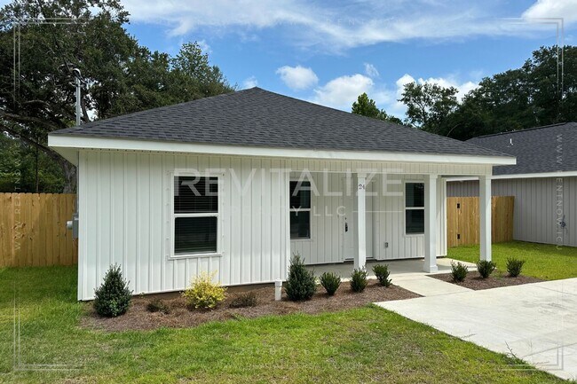 Foto del edificio - **OPEN HOUSE 08/17 1-3PM** 4 Bed/2 Bath Ho...