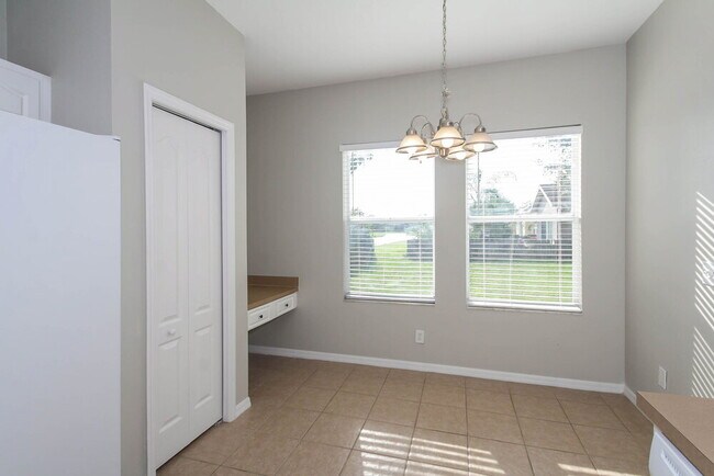 Building Photo - 6748 Monarch Park Dr
