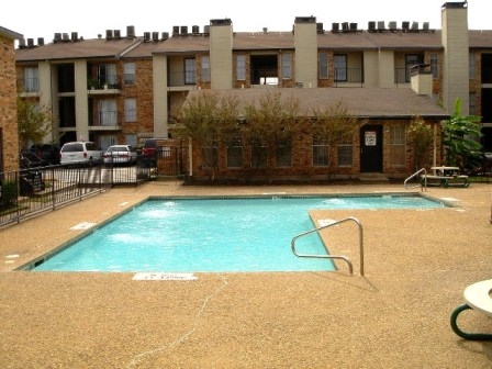 Pool - Victorian Apartments