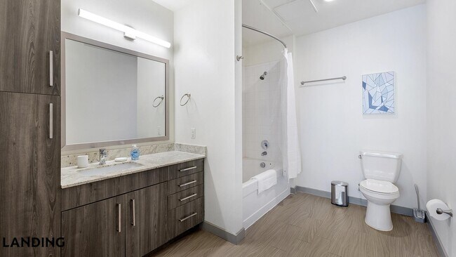 Foto del edificio - 101 S Center St