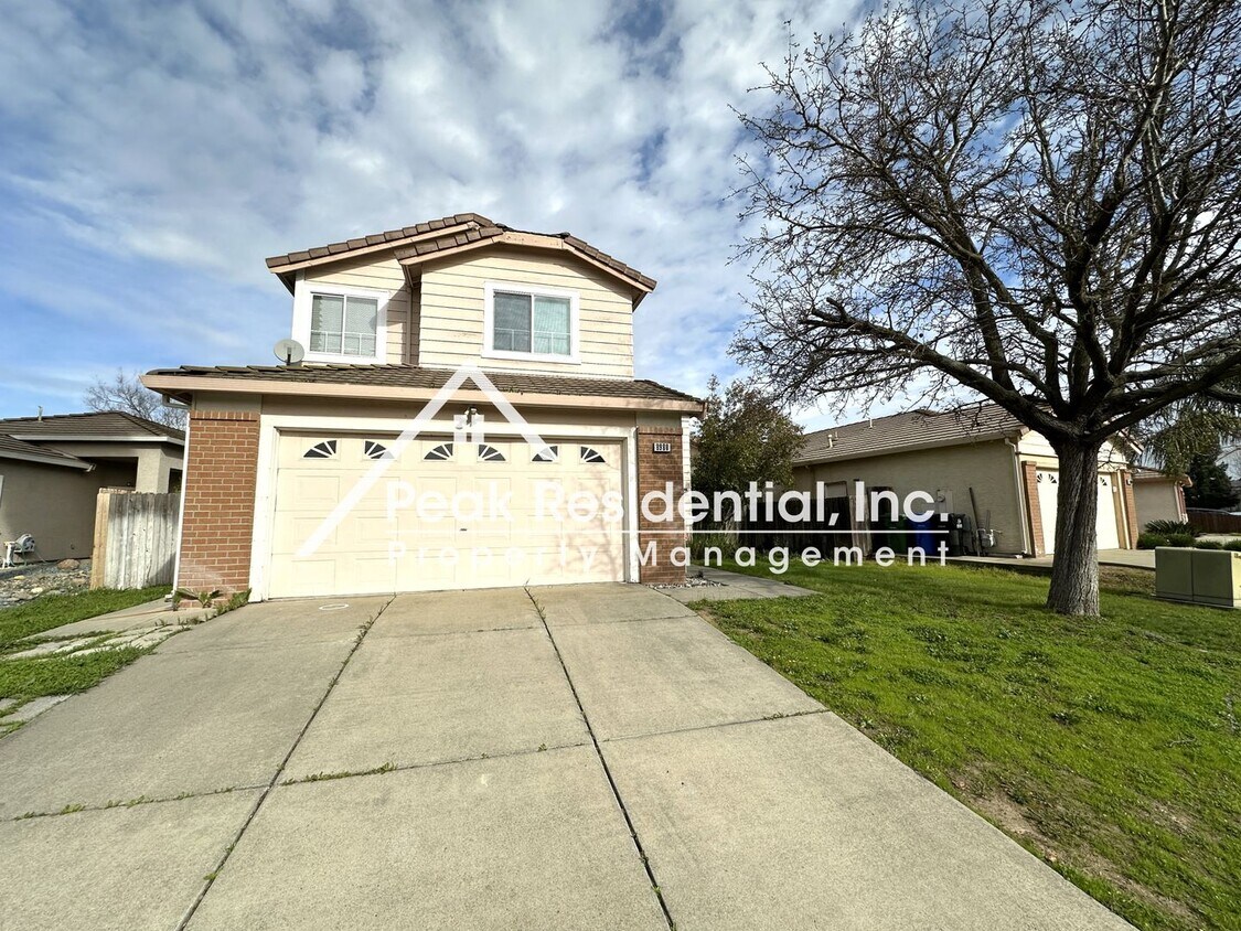 Building Photo - Spacious 4bd/3ba Elk Grove Home with 2 Car...