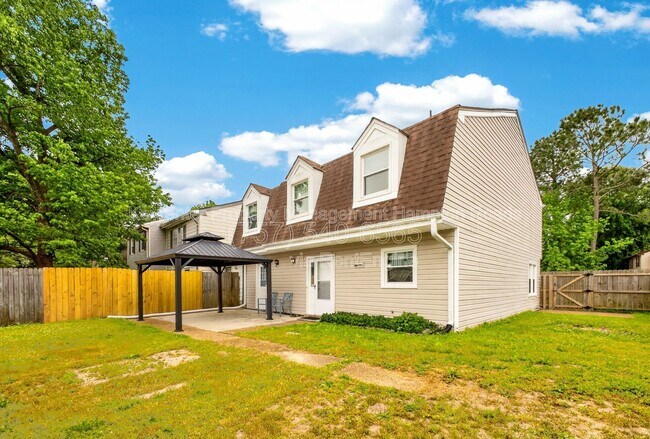 Foto del edificio - 4314 Midhurst Ln