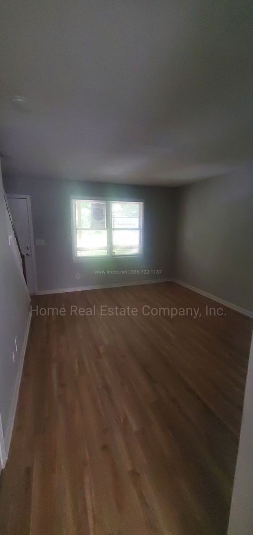 Foto del edificio - 3454 Valley Cliff Dr