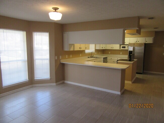 Foto del edificio - 4538 Cedar St