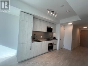 Building Photo - 35 Parliament St