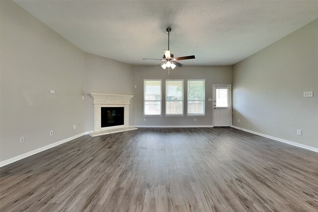 Foto del edificio - 30710 Basil Trace Dr