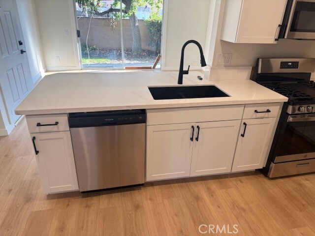 Foto del edificio - 1365 Crafton Ave