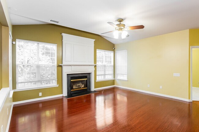 Foto del edificio - Coming Soon!!-Four-bedroom home in the desirable Arbor Hills community